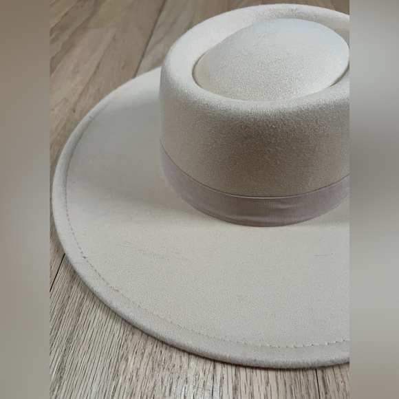 CJLA Womens Cream Wide Brim Vegan Felt Hat One Size Adjustable - Picture 6 of 8